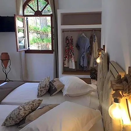 Hotel Philoxenia &