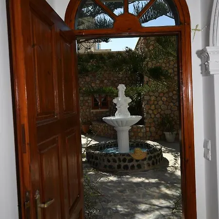 Szálloda Philoxenia &