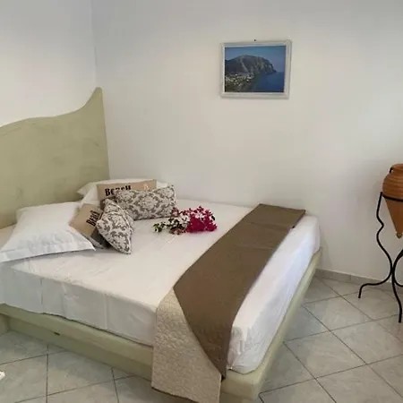 Philoxenia & 2* 페리사