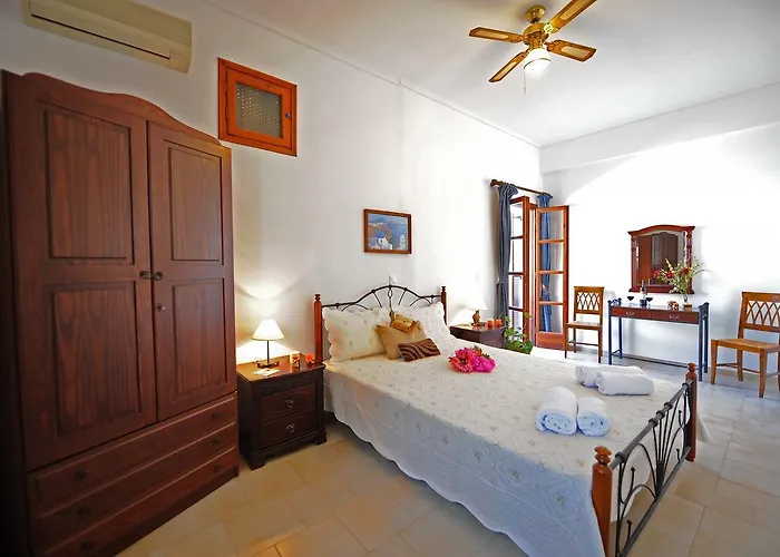 Philoxenia Hotel&studios