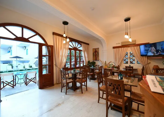 Philoxenia Hotel&studios 3* Perissa (Santorini)