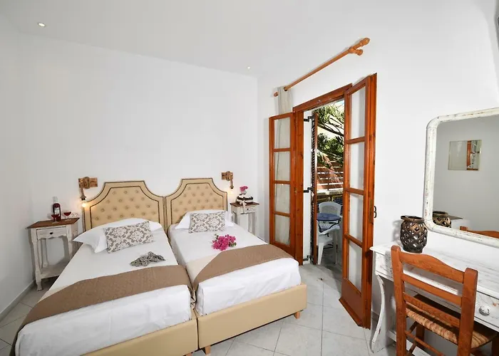 Hotel Philoxenia Hotel&studios Perissa (Santorini)